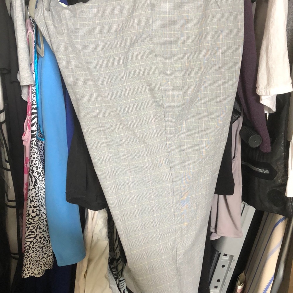 Capri pants